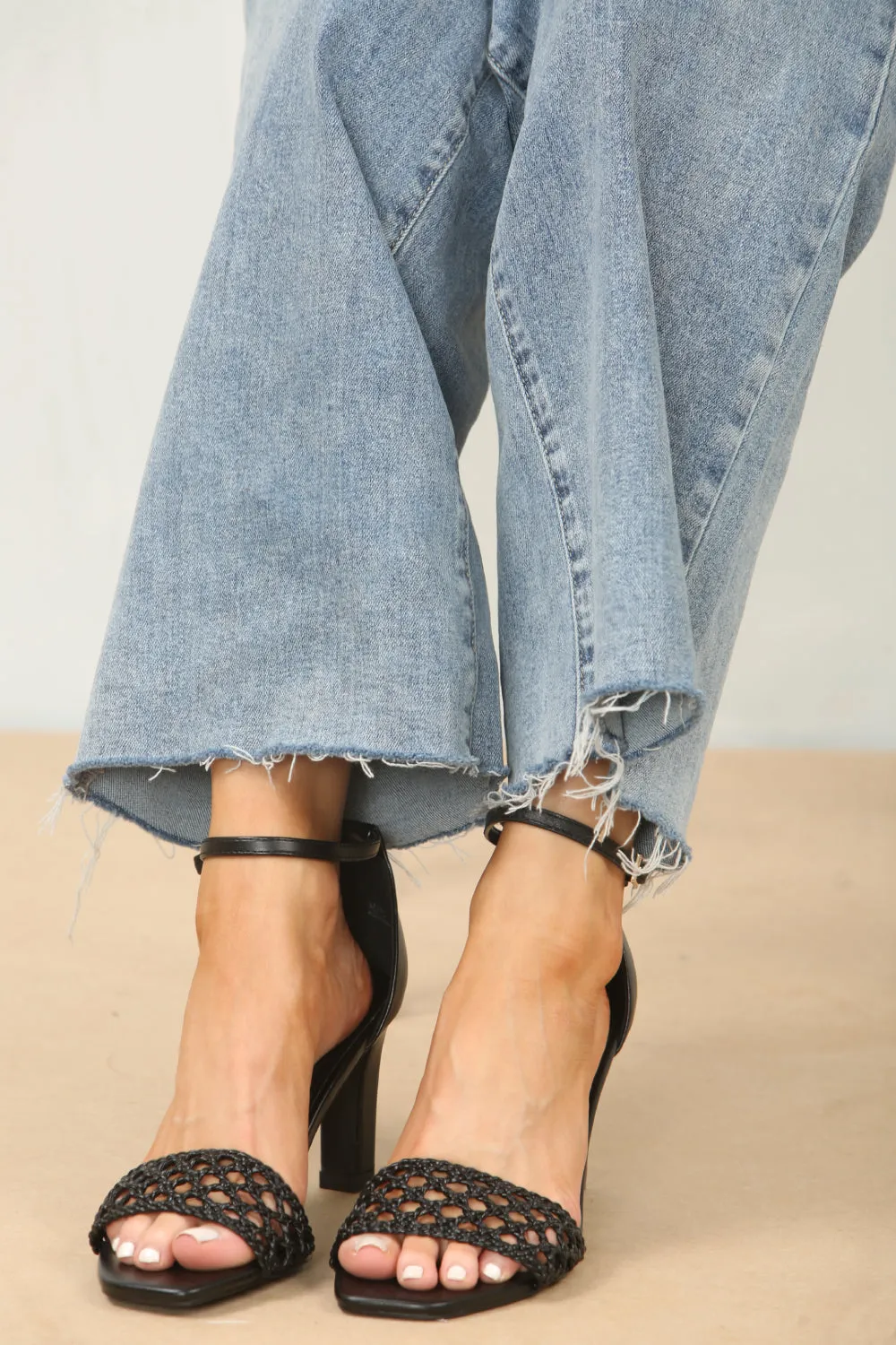 BLACK BRAIDED STRAPPY BLOCK HEEL SANDALS
