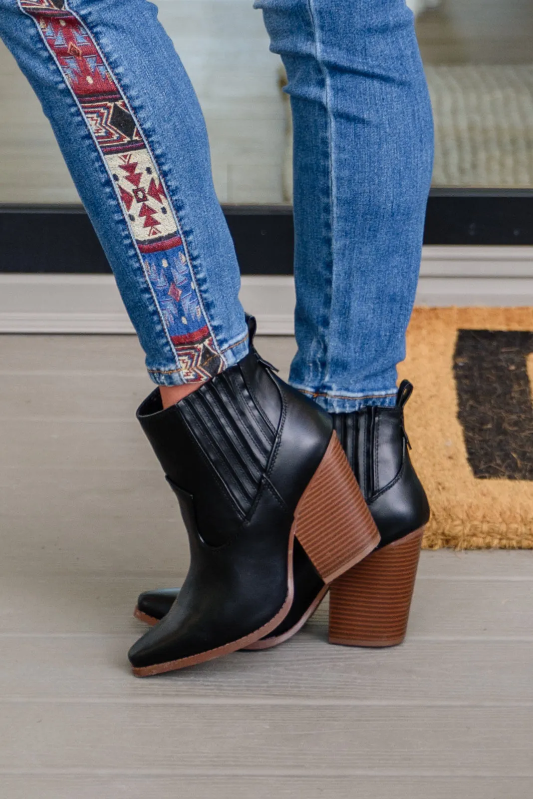Easy As That Ankle Boots In Black - 8/23/2022