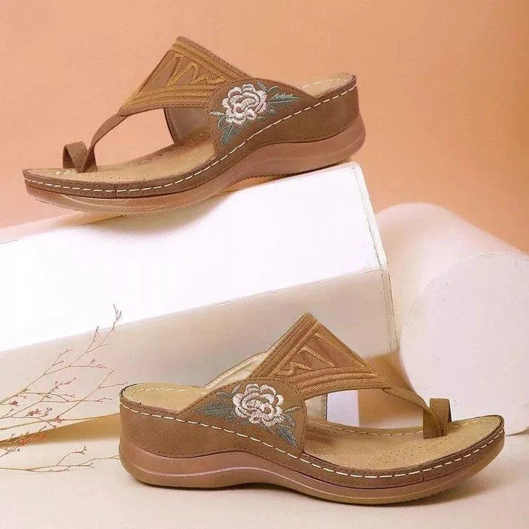 Women's ring toe flip flop wedge flower embroidery slides
